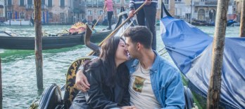 Romantic Gondola Tour and Dinner for Two