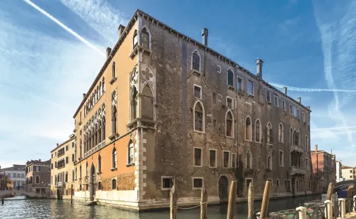 Palazzo Donà dalle Rose