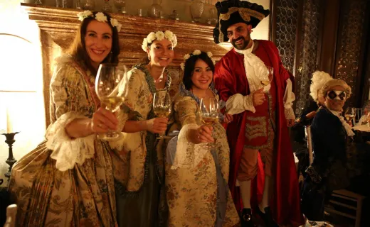 Ball Masque Tiepolo