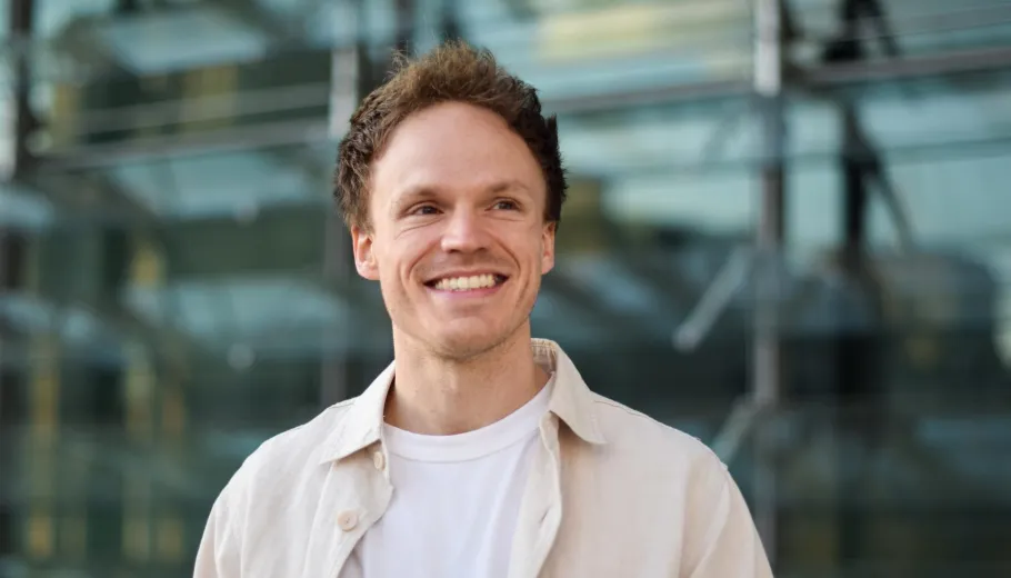 Finnegan Downie Dear Conducts Prokof'ev